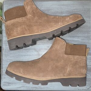 Vionic Water-repellent Brown Suede Ankle Boots (SQ2)